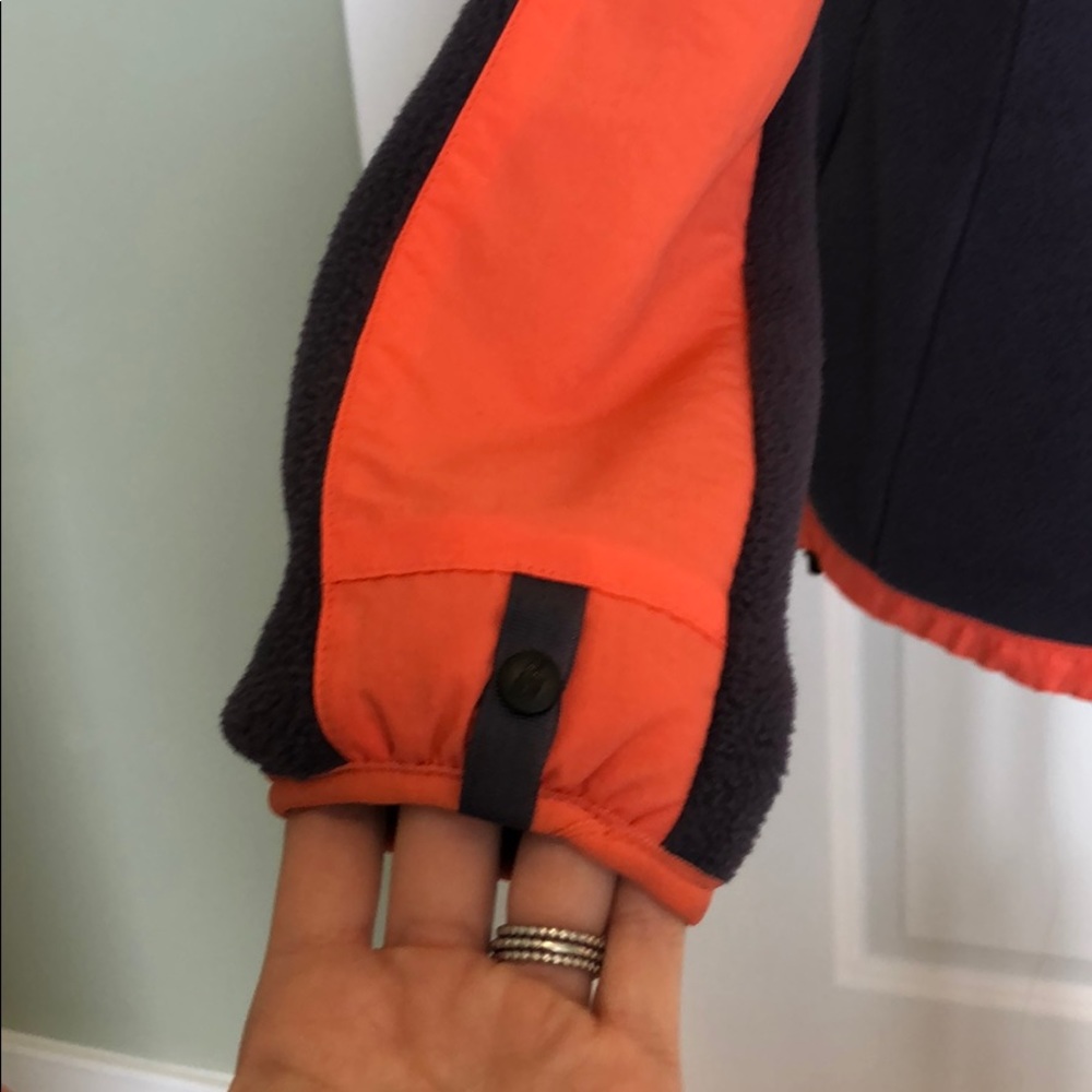 RARE COLOR! 🌷North Face Denali LIKE NEW! - Picture 4 of 8
